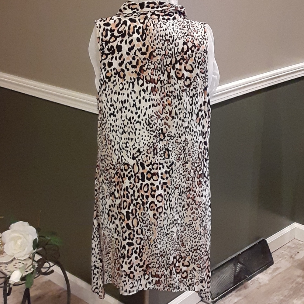 Cupio Cheetah Print Button Up Collar 'S - image 3